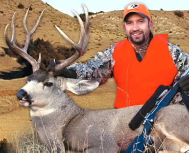 Duo Deer Hunt